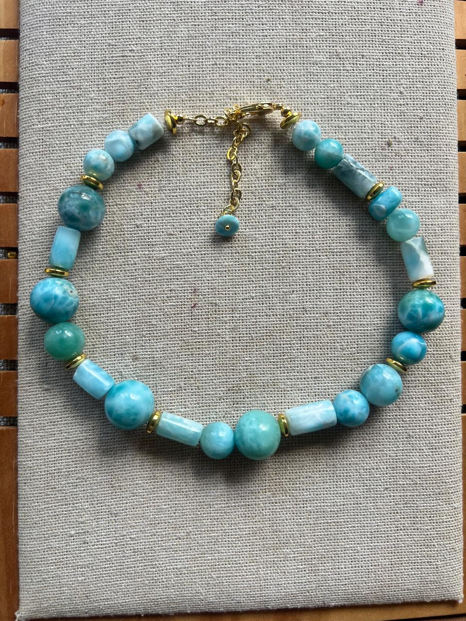 Choker de Cilindros y Bolas de Larimar